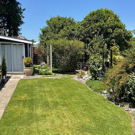 וונגאנואי Orange Tree Cottage - Garden Hideaway מראה חיצוני תמונה