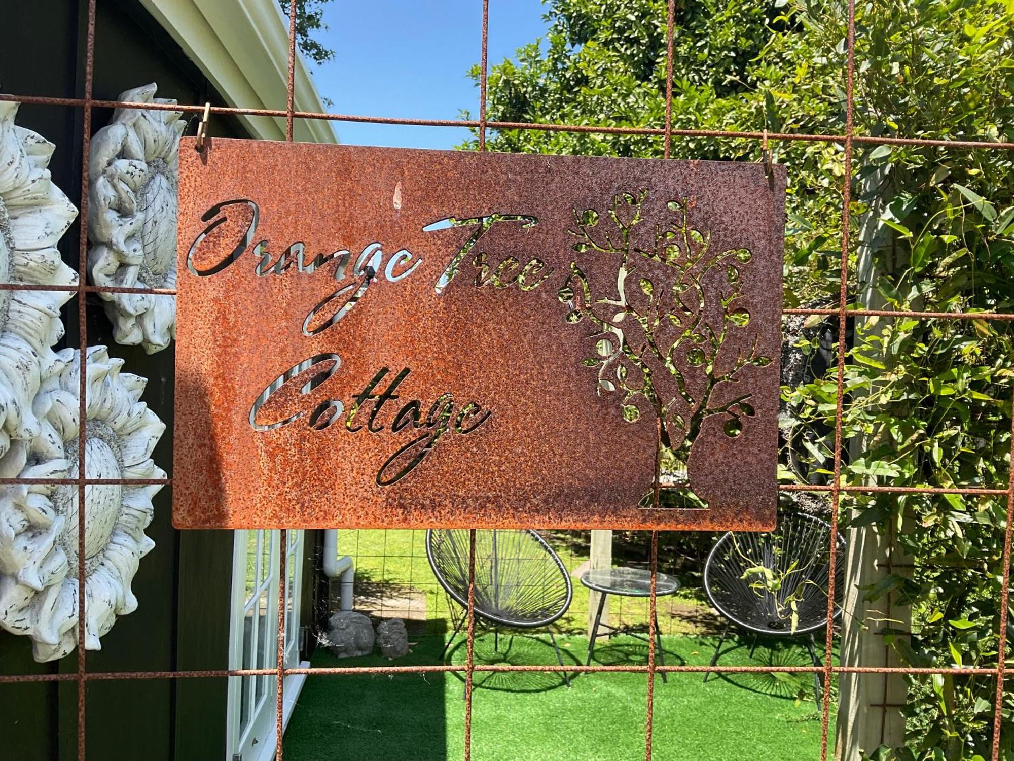 וונגאנואי Orange Tree Cottage - Garden Hideaway מראה חיצוני תמונה